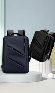 Dettaglio di zaini business impermeabili in Oxford con porta USB ricaricabile