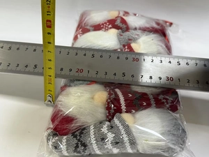 Detailed measurement of 8-piece Christmas gnome set with knitted hats and white beards