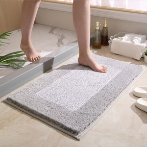Alfombra de baño gruesa geométrica gris y blanca con textura absorbente antideslizante