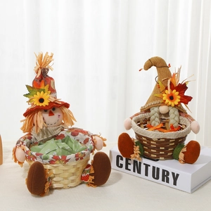 Thanksgiving Faceless Gnome Scarecrow Candy Basket Autumn Harvest Decoration Wood Woven Gift Basket For Fall Party Home Ornament