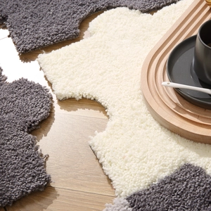 Modern puzzle plush carpet with grey and white floral pattern for living room flooring