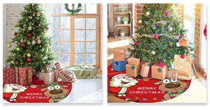 Détail du cache-pied de sapin de Noël rouge avec imprimé Père Noël et renne mignon