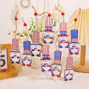 Pendenti gnomi in legno con bandiera americana per decorazioni del Giorno dell'Indipendenza