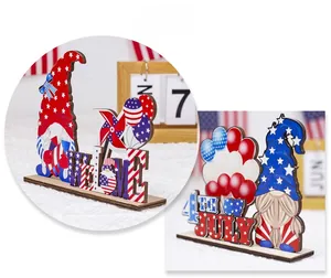 Detail display of wooden Independence Day gnomes with Welcome and 4th of July signs