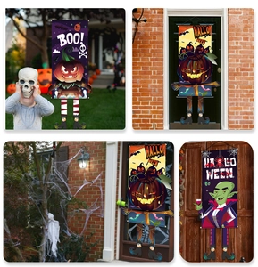 Détails des bannières d'Halloween avec motifs citrouille et sorcière et longues jambes suspendues