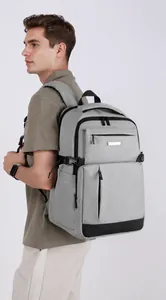 Zaino da lavoro grigio da uomo con tasche multiple e spallacci imbottiti