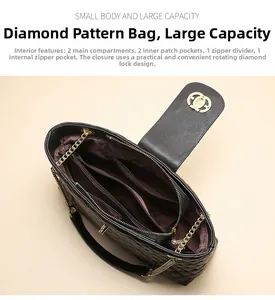 Innenansicht der gesteppten Ledertasche mit vielen Fächern und goldenem Verschluss