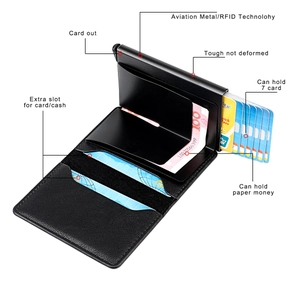 Slanke zwarte leren RFID-kaarthouder met aluminium pop-up systeem voor pasjes en contanten