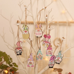 Gnomes de Pâques en bois avec oreilles de lapin et motifs colorés en lot de 18 pièces