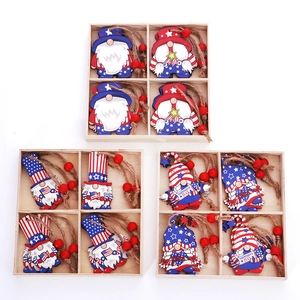 Coffret ornements gnomes en bois Fête de l'Indépendance avec motifs étoiles et USA