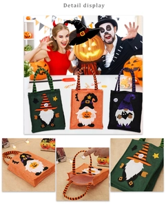 Détails des sacs cadeaux d'Halloween avec gnomes, anses rayées et motifs de fête