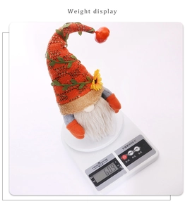 Weight display of the autumn harvest gnome plush showing 60.9g on a digital scale