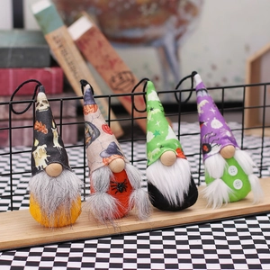 Lot de 4 gnomes d'Halloween avec chapeaux imprimés et longues barbes sur bois