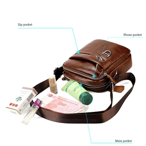 Sac bandoulière en cuir véritable montrant des poches intérieures pour téléphone et objets