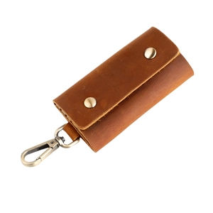 Étui à clés vintage en cuir crazy horse marron avec boutons-pression et mousqueton métal