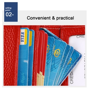 Détail du porte-cartes en cuir rouge avec compartiments multiples et design étagé