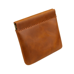 Retro brown crazy horse leather coin purse with squeeze opening and top stitching