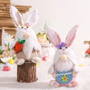Osterhasen-Gnome Set mit Karotte und Eierkorb für festliche Wohndekorationen