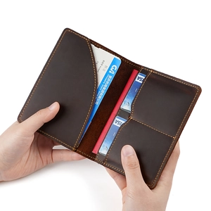 Vintage Genuine Cowhide Crazy Horse Leather Passport Holder Minimalist Travel Wallet For Men Women ID Card Case Cover