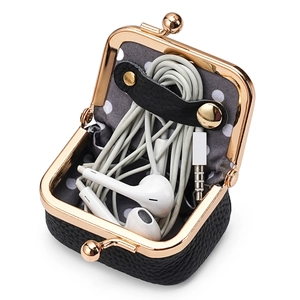 Mini porte-monnaie en cuir grainé noir avec fermoir doré pour bijoux et écouteurs
