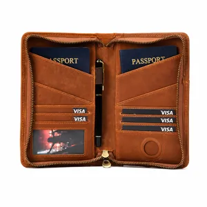 Portefeuille de voyage vintage en cuir crazy horse marron avec fermeture éclair