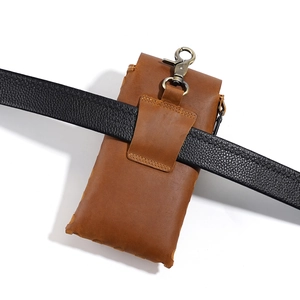 Vintage Handy-Gürteltasche aus braunem Crazy-Horse-Leder mit Metallhaken