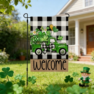Drapeau de jardin Saint-Patrick avec camion à carreaux et trèfle sur support en métal noir