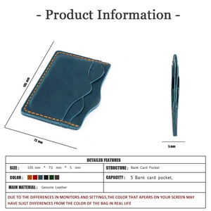 Detailansicht des pfauenblauen Leder-Kartenetuis mit Maßen und fünf Kartensteckfächern