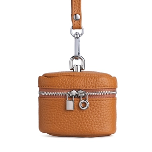 Mini borsa per rossetto in vera pelle marrone caramello con finiture in argento