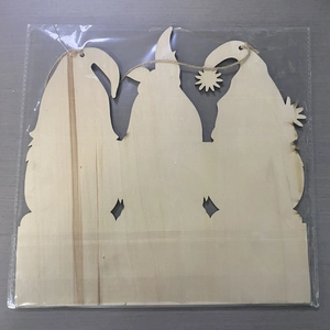 Lot de trois ornements nains en bois découpés au laser avec corde en jute pour jardin
