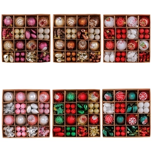 Set de 6 cajas de adornos navideños con bolas estrellas y piñas en varios estilos y colores