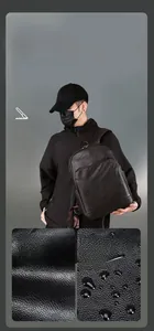 Gros plan sur la texture en cuir PU imperméable et le sac à dos professionnel durable