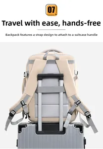 Beiger Reise-Rucksack mit Trolley-Aufsteckfunktion und gepolstertem Mesh-Rückenteil