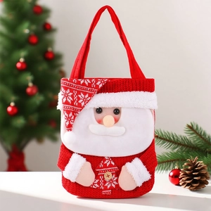 Sac cadeau de Noël tricoté avec Père Noël en 3D et poignée rouge pour les friandises