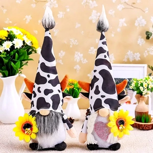 Gnome en Peluche Imprimé Vache Tournesol Figurine de Rudolph Sans Visage avec Abeille Décoration de Plateau de Ferme Poupée Vache Nordique Faite à la Main