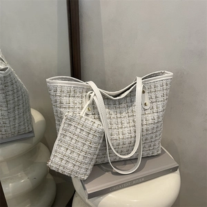 Ensemble sac cabas en tweed à carreaux 2 pièces avec petite pochette assortie dorée