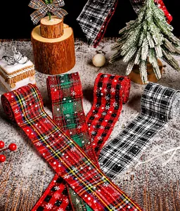 Rubans de Noël à carreaux avec flocons blancs pour décoration de cadeaux DIY