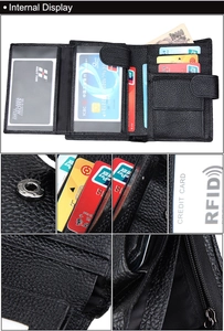 Innenansicht der Herren-Ledergeldbörse mit Kartenfächern und integriertem RFID-Schutz