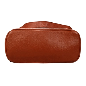 Détails de la base rectangulaire en cuir renforcé avec coutures de haute qualité