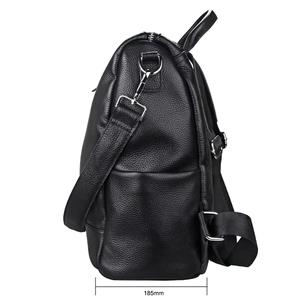 Vue latérale du sac à dos en cuir grainé noir avec fermetures éclair et largeur de 185 mm