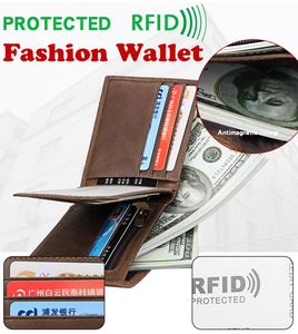 Details von RFID-Blockierung und Kartenfächern an der Echtleder-Geldbörse für Herren