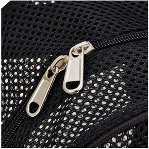 Sac à dos robuste en maille noire avec doubles fermetures éclair en métal et tissu respirant