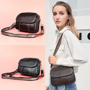 Top Grain Cowhide Leather Crossbody Bag Women Pebbled Texture Contrast Stitching Zipper Closure With Striped Strap