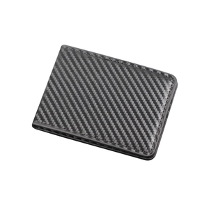 Men's slim driver's license holder with carbon fiber texture and multi-slot card wallet