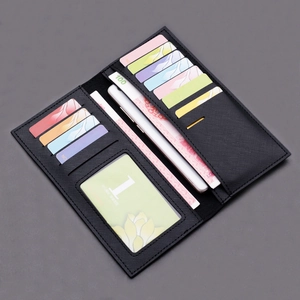 Portafoglio lungo Saffiano nero da uomo con slot per carte e scomparto per cellulare