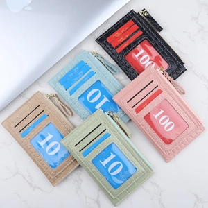 Porte-cartes en Cuir PU à Motif Crocodile pour Femmes Portefeuille Multiples Emplacements Fermeture Éclair Porte-monnaie Fenêtre ID Pochette Minimaliste Mince