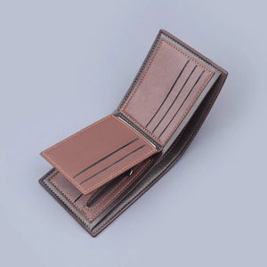 Portefeuille court à trois volets pour hommes en cuir marron avec fentes cartes et zip