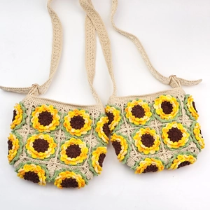 Handmade crochet sunflower crossbody bags in beige and yellow with a retro pastoral style