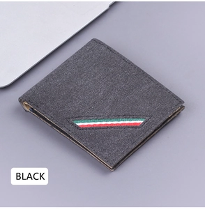 Gros plan détaillé de la texture en toile noire avec bande tricolore sur le portefeuille