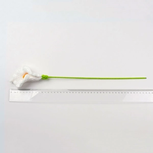Fleur de Calla Lily faite au crochet avec règle de 44cm pour décoration intérieure